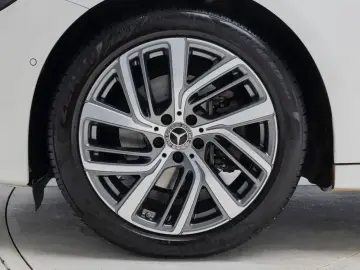 2024 Mercedes-Benz E-Класс с пробегом 22 770 км