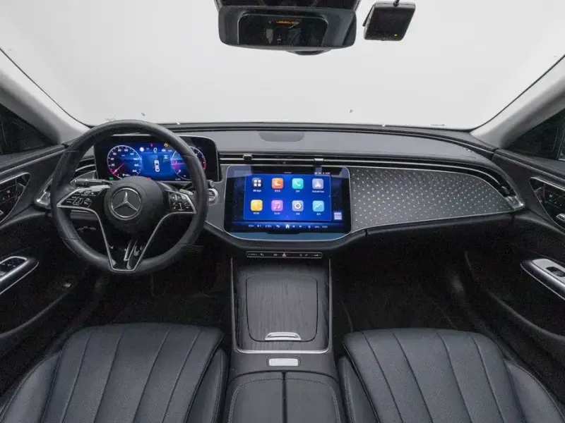 2024 Mercedes-Benz E-Класс с пробегом 22 770 км