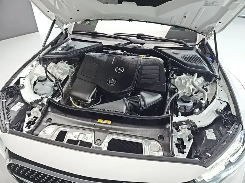 2025 Mercedes-Benz E-Класс с пробегом 33 847 км