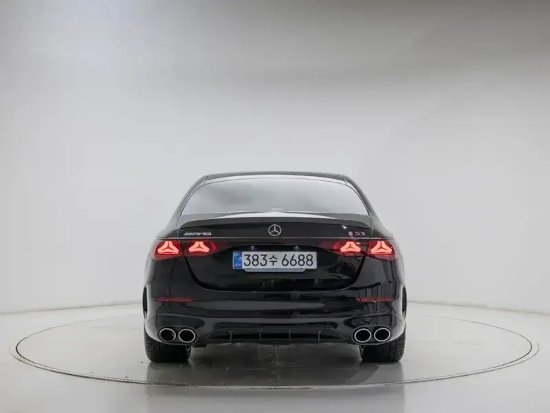 2025 Mercedes-Benz E-Класс с пробегом 3 225 км