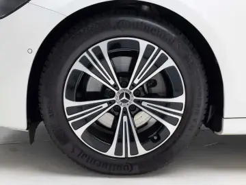 2025 Mercedes-Benz E-Класс с пробегом 3 740 км
