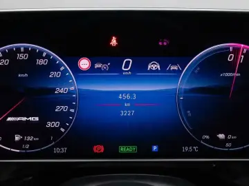 2025 Mercedes-Benz E-Класс с пробегом 3 225 км