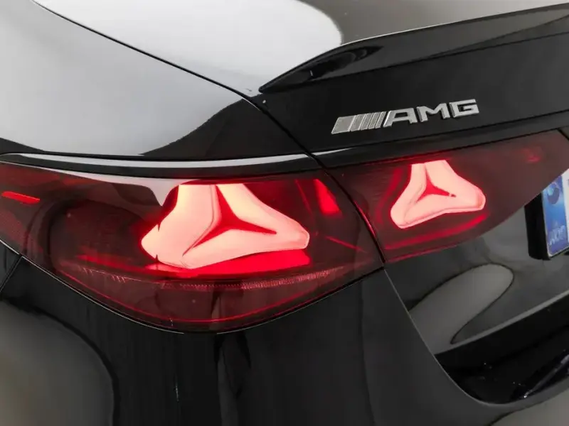 2025 Mercedes-Benz E-Класс с пробегом 3 225 км