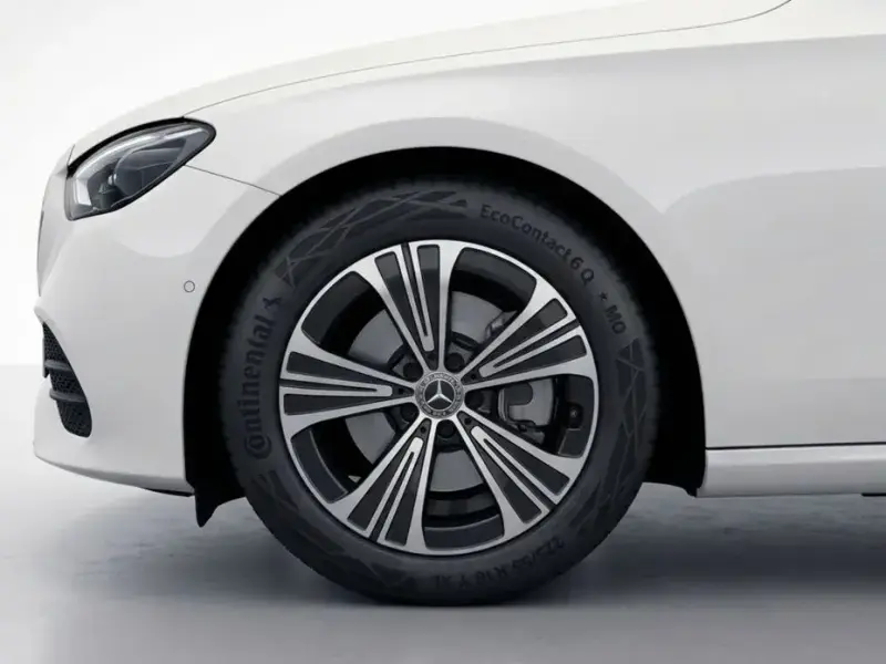 2024 Mercedes-Benz E-Класс с пробегом 12 032 км