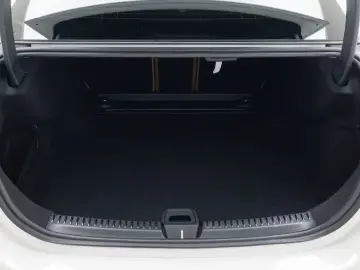 2025 Mercedes-Benz E-Класс с пробегом 13 583 км