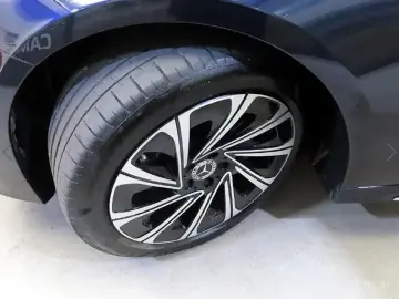 2024 Mercedes-Benz E-Класс с пробегом 32 408 км