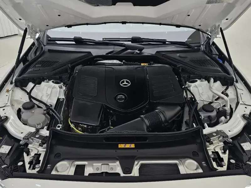 2025 Mercedes-Benz E-Класс с пробегом 1 696 км