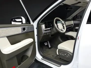 2024 Hyundai Santa Fe с пробегом 24 187 км