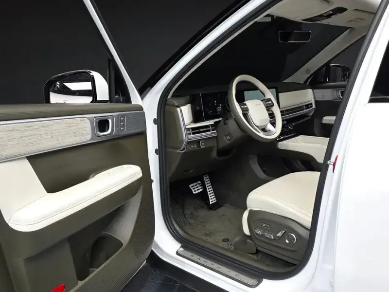 2024 Hyundai Santa Fe с пробегом 24 187 км