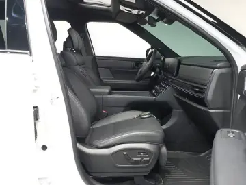 2024 Hyundai Santa Fe с пробегом 20 630 км