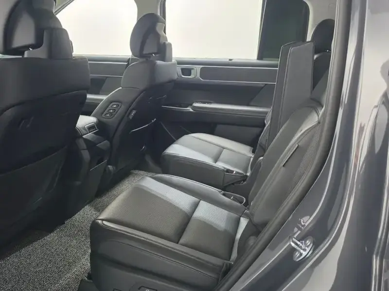 2025 Hyundai Santa Fe с пробегом 29 662 км