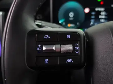 2025 Hyundai Santa Fe с пробегом 29 662 км