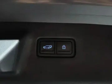 2025 Hyundai Santa Fe с пробегом 29 662 км