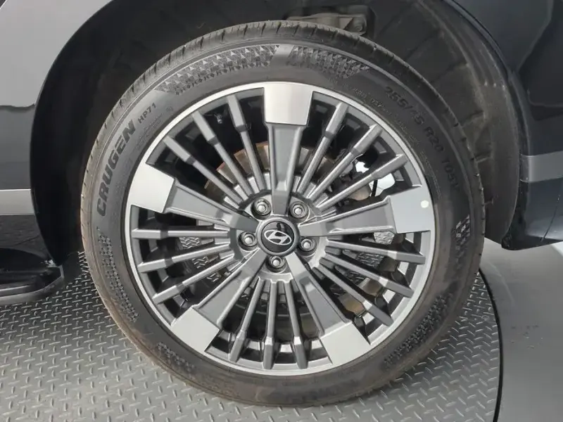 2025 Hyundai Santa Fe с пробегом 29 662 км