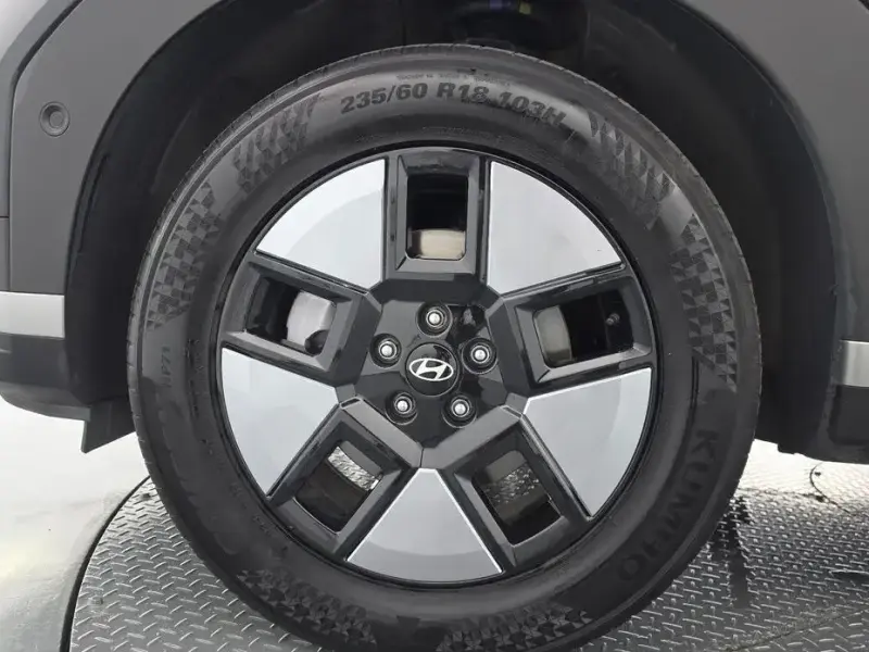 2023 Hyundai Santa Fe с пробегом 57 738 км