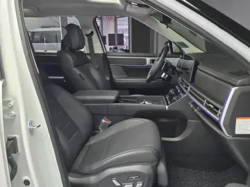2024 Hyundai Santa Fe с пробегом 16 462 км