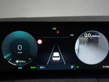 2025 Hyundai Santa Fe с пробегом 31 926 км