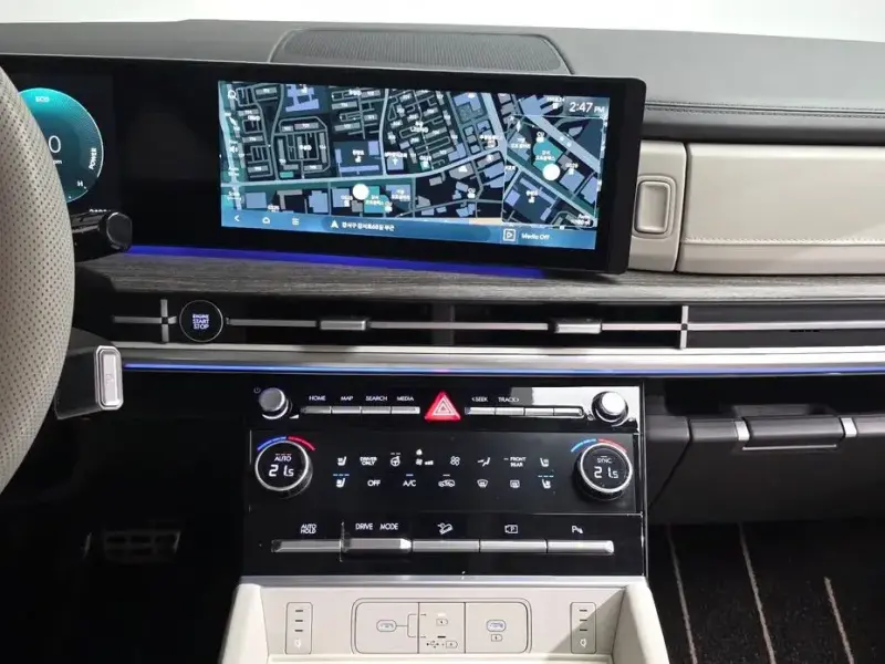 2025 Hyundai Santa Fe с пробегом 31 926 км