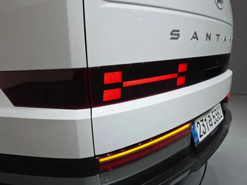 2025 Hyundai Santa Fe с пробегом 31 926 км