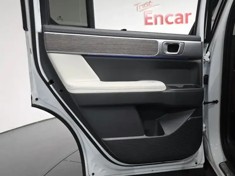 2025 Hyundai Santa Fe с пробегом 31 926 км