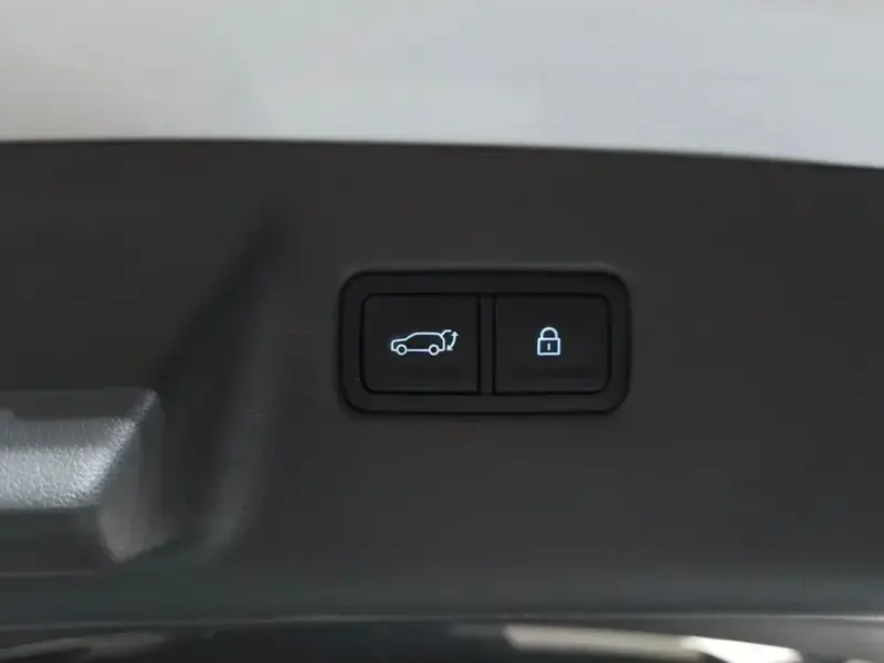 2025 Hyundai Santa Fe с пробегом 31 926 км