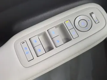 2025 Hyundai Santa Fe с пробегом 31 926 км