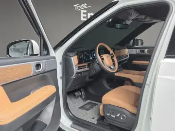 2023 Hyundai Santa Fe с пробегом 28 704 км