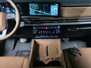 2023 Hyundai Santa Fe с пробегом 28 704 км