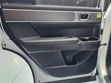 2024 Hyundai Santa Fe с пробегом 16 989 км
