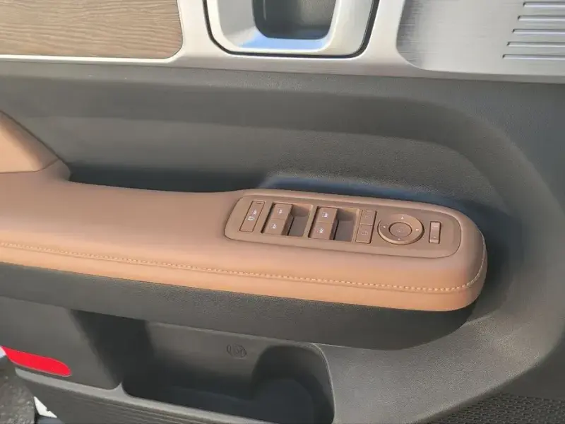 2023 Hyundai Santa Fe с пробегом 11 213 км