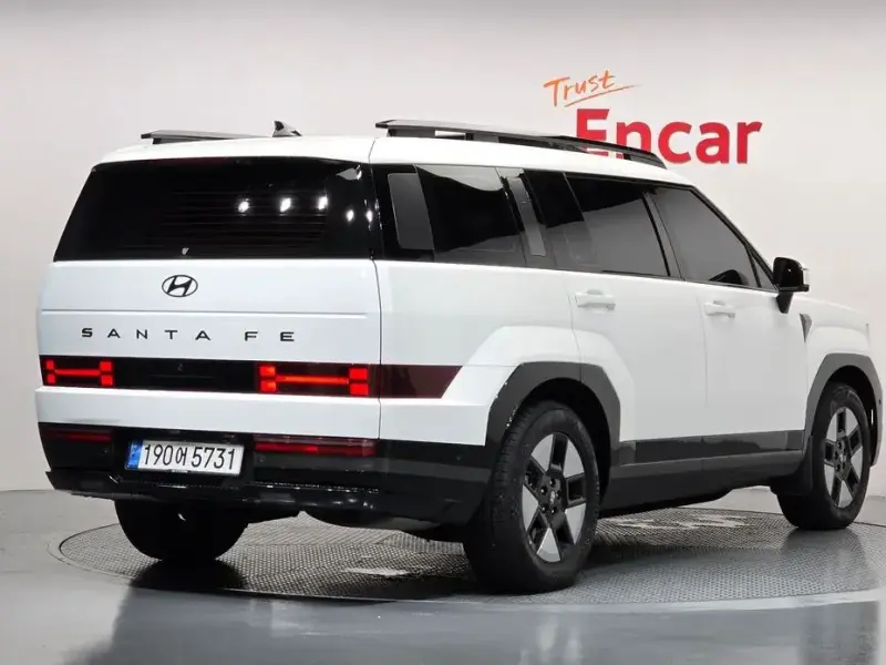 2024 Hyundai Santa Fe с пробегом 22 647 км
