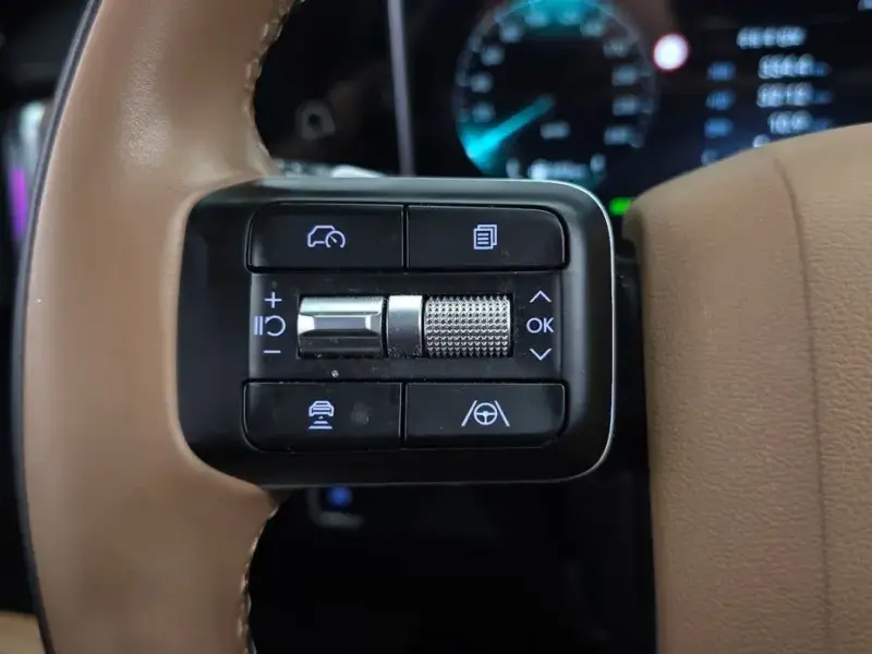 2024 Hyundai Santa Fe с пробегом 22 647 км