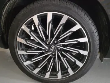 2024 Hyundai Santa Fe с пробегом 18 500 км