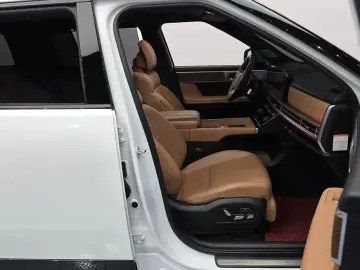 2024 Hyundai Santa Fe с пробегом 22 647 км
