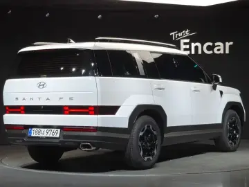 2025 Hyundai Santa Fe с пробегом 4 595 км