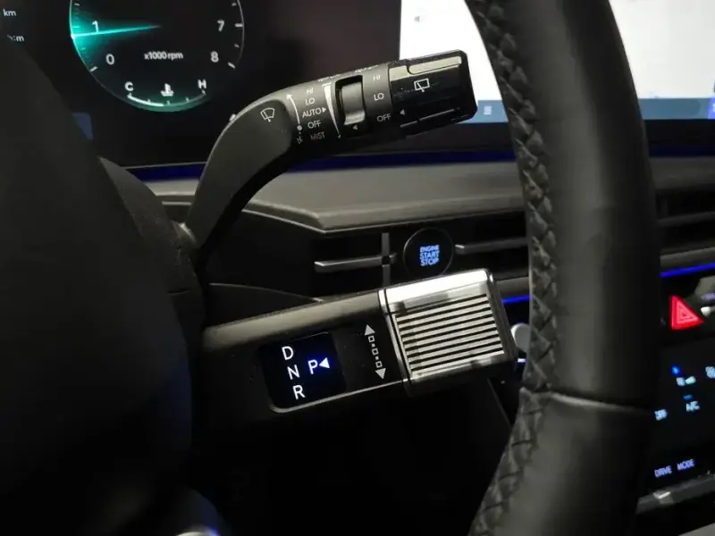 2025 Hyundai Santa Fe с пробегом 4 595 км