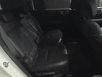 2025 Hyundai Santa Fe с пробегом 4 595 км