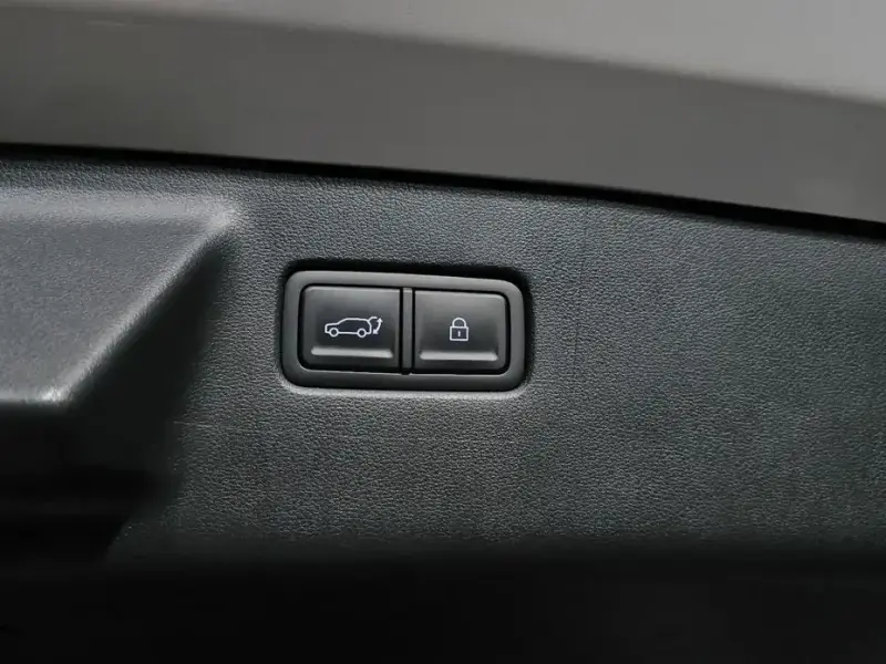 2025 Hyundai Santa Fe с пробегом 4 595 км
