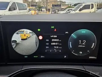 2025 Hyundai Santa Fe с пробегом 25 503 км