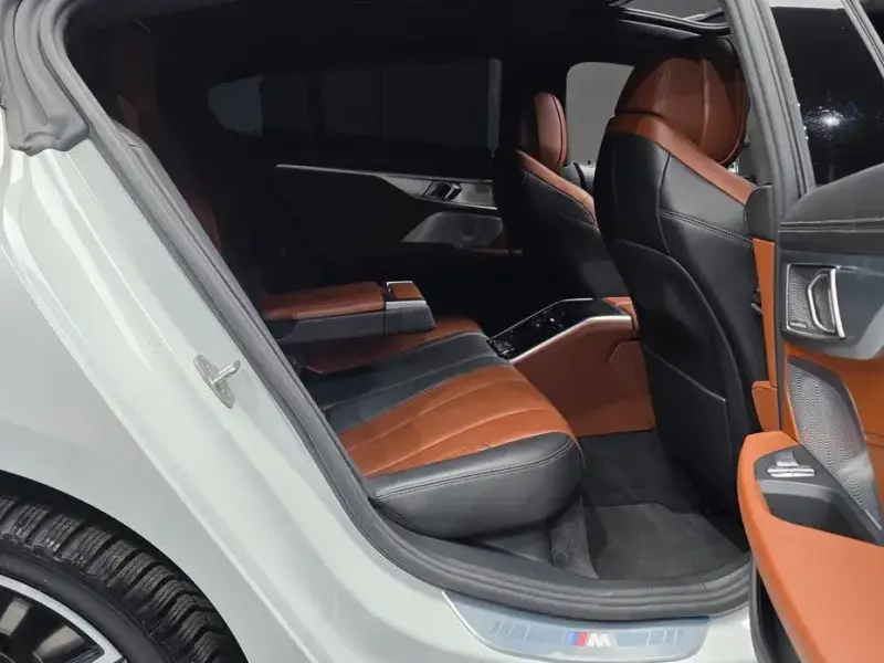 2022 BMW 8 серии с пробегом 72 513 км