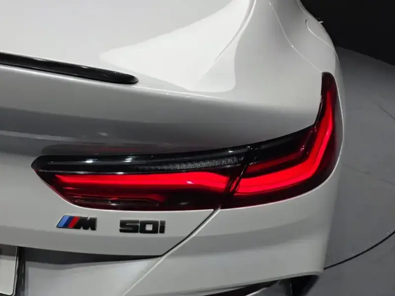 2022 BMW 8 серии с пробегом 72 513 км