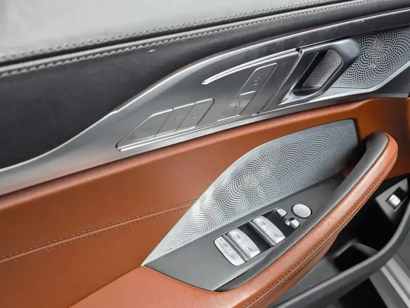 2022 BMW 8 серии с пробегом 72 513 км