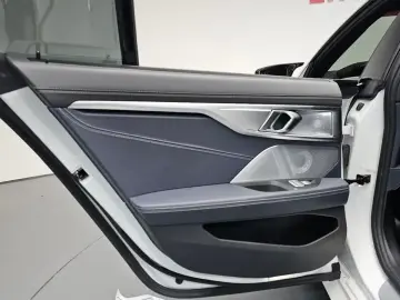 2025 BMW 8 серии с пробегом 3 594 км