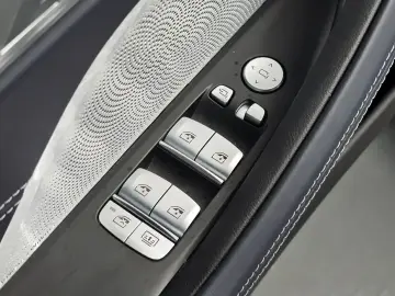 2025 BMW 8 серии с пробегом 3 594 км