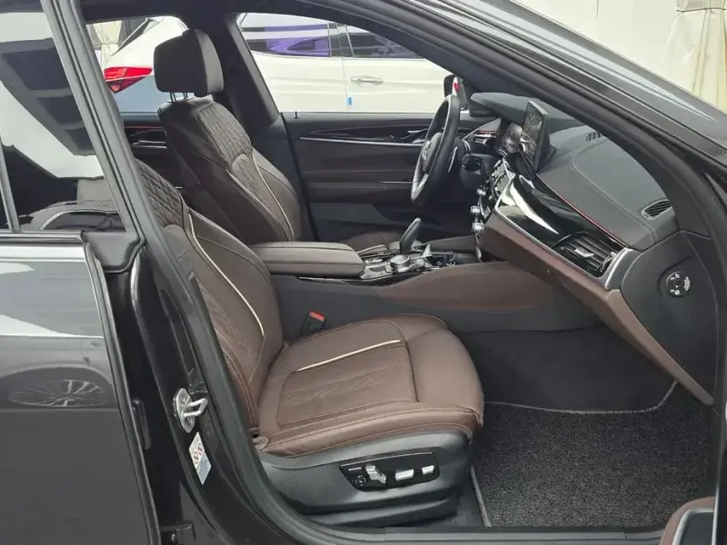 2024 BMW 6 серии с пробегом 44 887 км