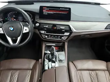 2021 BMW 6 серии с пробегом 39 948 км