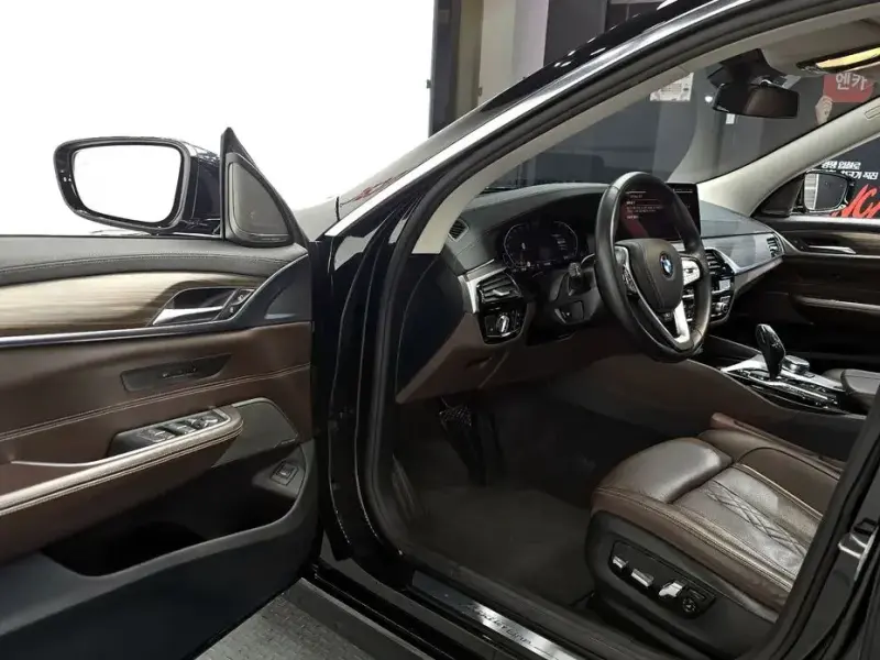 2021 BMW 6 серии с пробегом 39 948 км