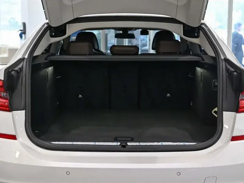 2023 BMW 6 серии с пробегом 46 101 км