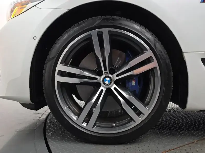 2023 BMW 6 серии с пробегом 45 989 км