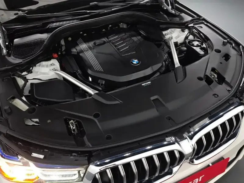 2023 BMW 6 серии с пробегом 45 989 км